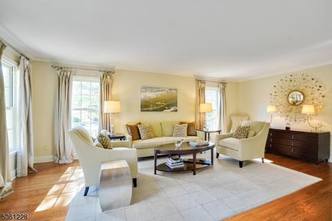 136 Hillcrest Ave, Summit, NJ 07901 photo 3
