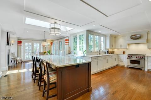 136 Hillcrest Ave, Summit, NJ 07901 photo 5