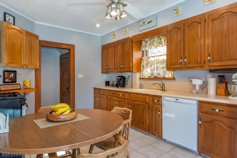177 Hillside Ave, Nutley, NJ 07110 photo 9