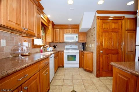 42 Colfax Rd, Springfield, NJ 07081 photo 4