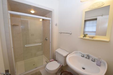 115 W Maple Ave, Bound Brook, NJ 08805 photo 19