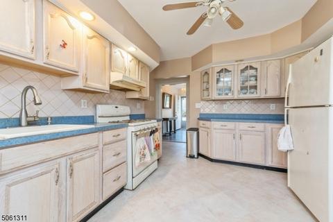 270 Morris Tpke, Summit, NJ 07901 photo 18