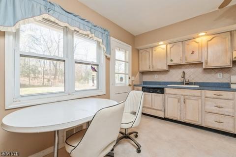 270 Morris Tpke, Summit, NJ 07901 photo 17
