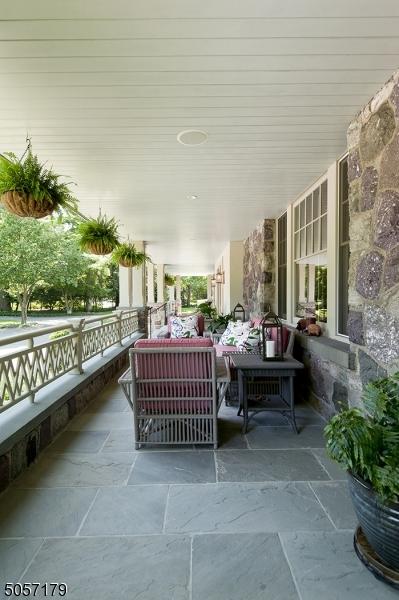 40 Beekman Ter, Summit, NJ 07901 photo 5