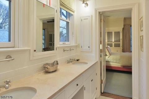 40 Beekman Ter, Summit, NJ 07901 photo 21
