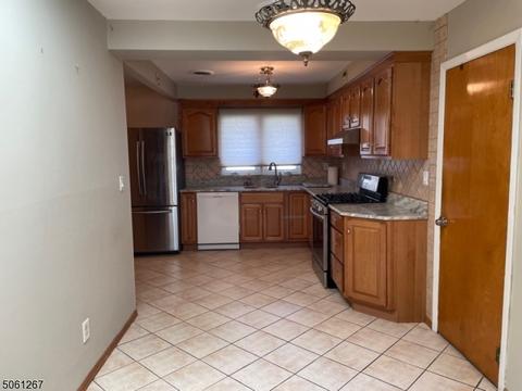 99 Maplewood Ave, Wayne, NJ 07470 photo 4