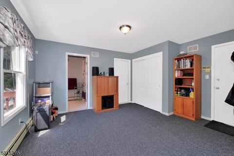 14 Dudley Ct, Wayne, NJ 07470 photo 10