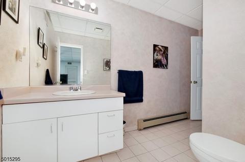 14 Dudley Ct, Wayne, NJ 07470 photo 20