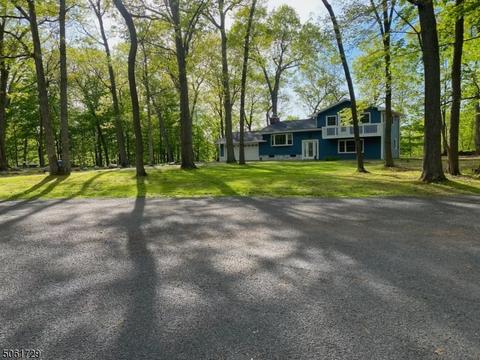 4 Circle Dr, Somerville, NJ 08876 photo 1