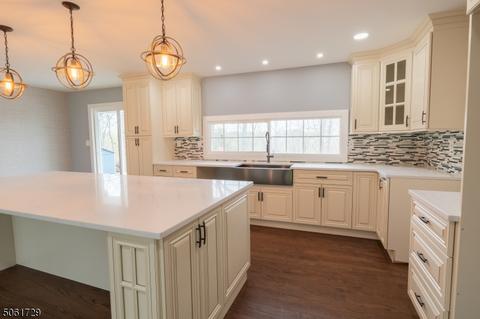 4 Circle Dr, Somerville, NJ 08876 photo 6
