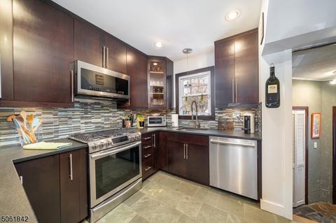 284 High St, Nutley, NJ 07110 photo 6