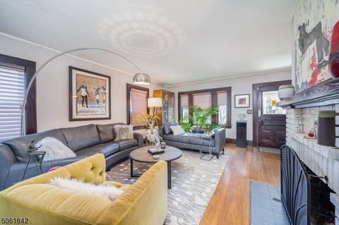 284 High St, Nutley, NJ 07110 photo 3