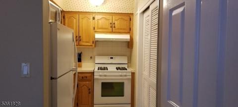 625 Sierra Dr, Hackettstown, NJ 07840 photo 4