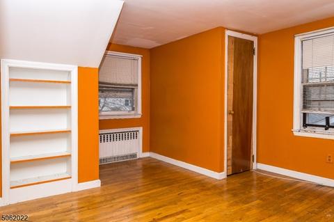 70 Van Duyne Ave, Wayne, NJ 07470 photo 9