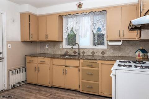 70 Van Duyne Ave, Wayne, NJ 07470 photo 19