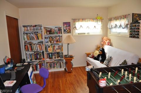 28 Joseph Pl, Wayne, NJ 07470 photo 6
