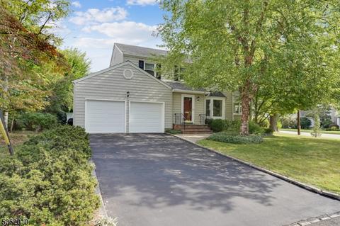 4 Tower Dr, Springfield, NJ 07081 photo 2