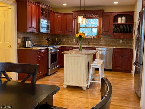 15 Jean Ter, Wayne, NJ 07470 photo 7