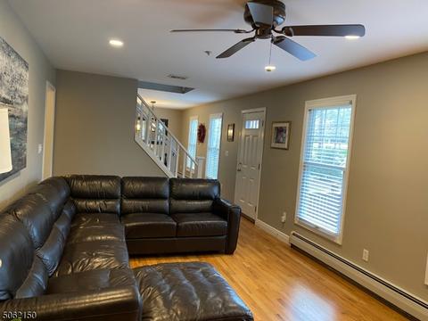 15 Jean Ter, Wayne, NJ 07470 photo 3