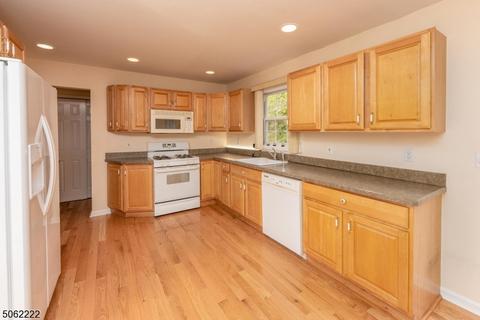 28 Ormond Rd, West Milford Twp., NJ 07421 photo 13