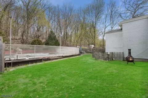 32 Ashburn Rd, Wayne, NJ 07470 photo 5