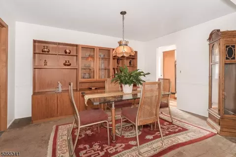 32 Ashburn Rd, Wayne, NJ 07470 photo 22