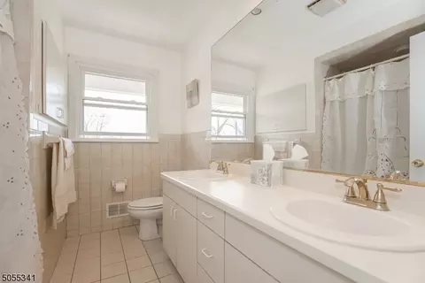 32 Ashburn Rd, Wayne, NJ 07470 photo 10