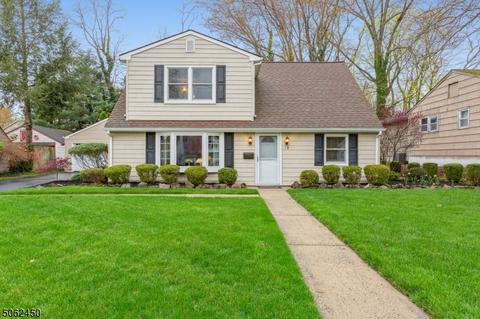19 Tuttle St, Green Brook, NJ 08812 photo 1