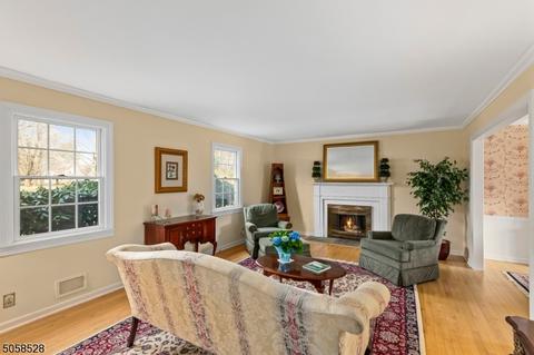 2 Deerfield Rd, Mendham, NJ 07945 photo 9