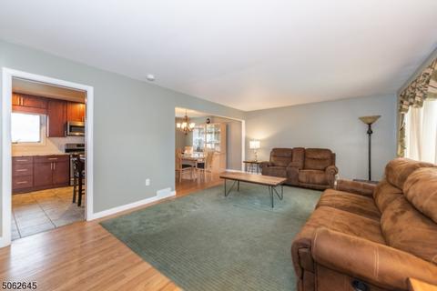 19 Burke Rd, Wayne, NJ 07470 photo 7
