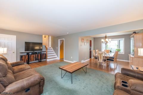 19 Burke Rd, Wayne, NJ 07470 photo 8