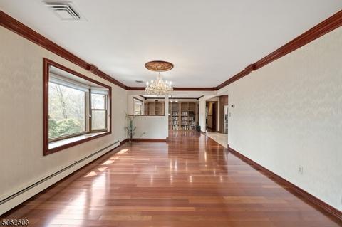 11 Chimney Ln, Wayne, NJ 07470 photo 4