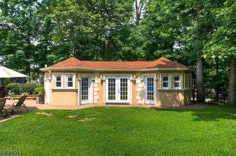 11 Chimney Ln, Wayne, NJ 07470 photo 2