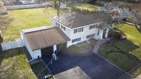 77 Allen Dr, Wayne, NJ 07470 photo 2