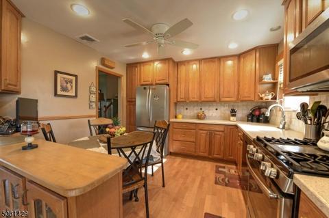77 Allen Dr, Wayne, NJ 07470 photo 8