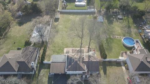 77 Allen Dr, Wayne, NJ 07470 photo 4