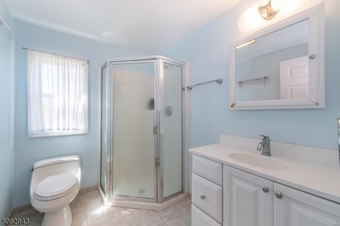 470 Kipp St, Teaneck, NJ 07666 photo 17