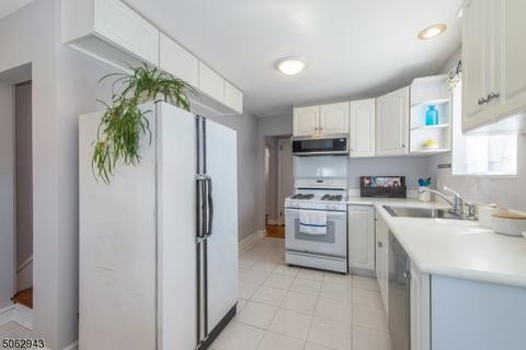 470 Kipp St, Teaneck, NJ 07666 photo 8