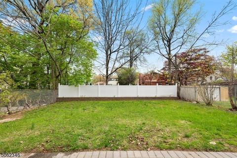 309 Colonial Pl, Plainfield, NJ 07062 photo 23