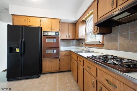 309 Colonial Pl, Plainfield, NJ 07062 photo 11