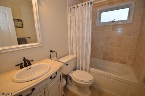 17 Edwin St, Dover, NJ 07801 photo 17