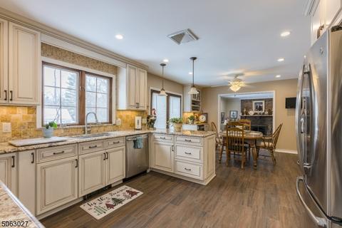 17 Bogert Rd, Montville Twp., NJ 07058 photo 6
