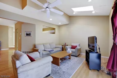 2105 Park Pl, Springfield, NJ 07081 photo 8