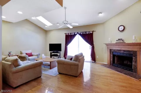2105 Park Pl, Springfield, NJ 07081 photo 7