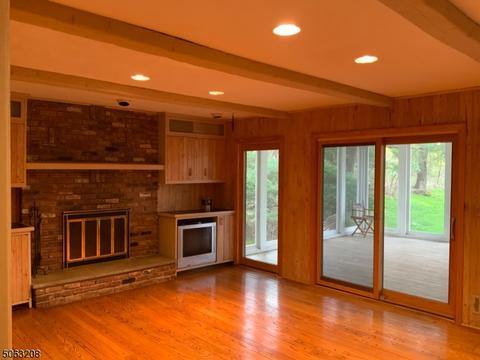 1075 Saddlebrook Rd, Mountainside, NJ 07092 photo 5