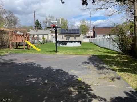 37 Everett Pl, Plainfield, NJ 07063 photo 4