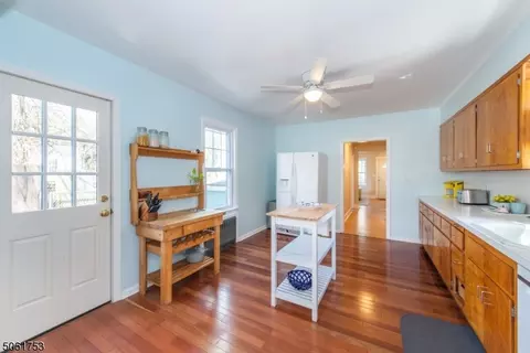 1 Dodd St, Montclair, NJ 07042 photo 5