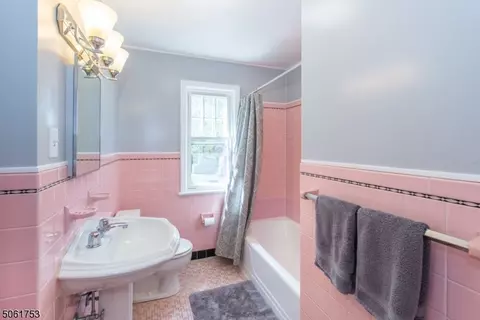1 Dodd St, Montclair, NJ 07042 photo 8