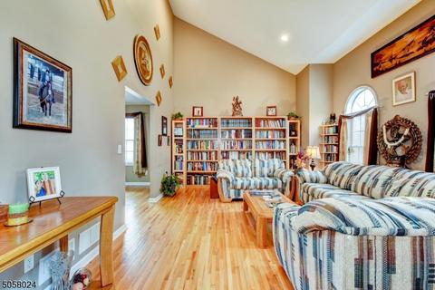 34 Struble Ln, Dover, NJ 07801 photo 4