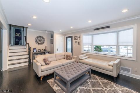 67 Magnolia Pl, Wayne, NJ 07470 photo 5